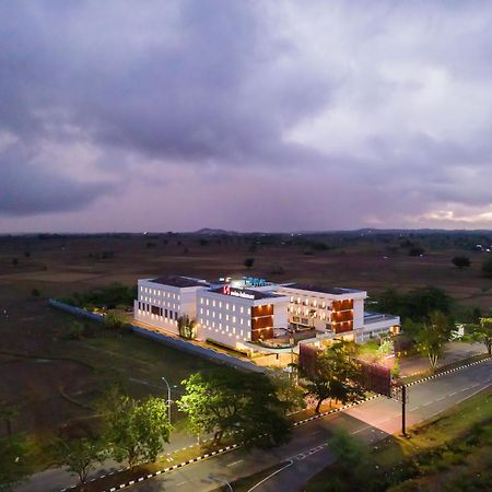 Swiss-Belcourt Lombok Hotel Praya Exterior photo